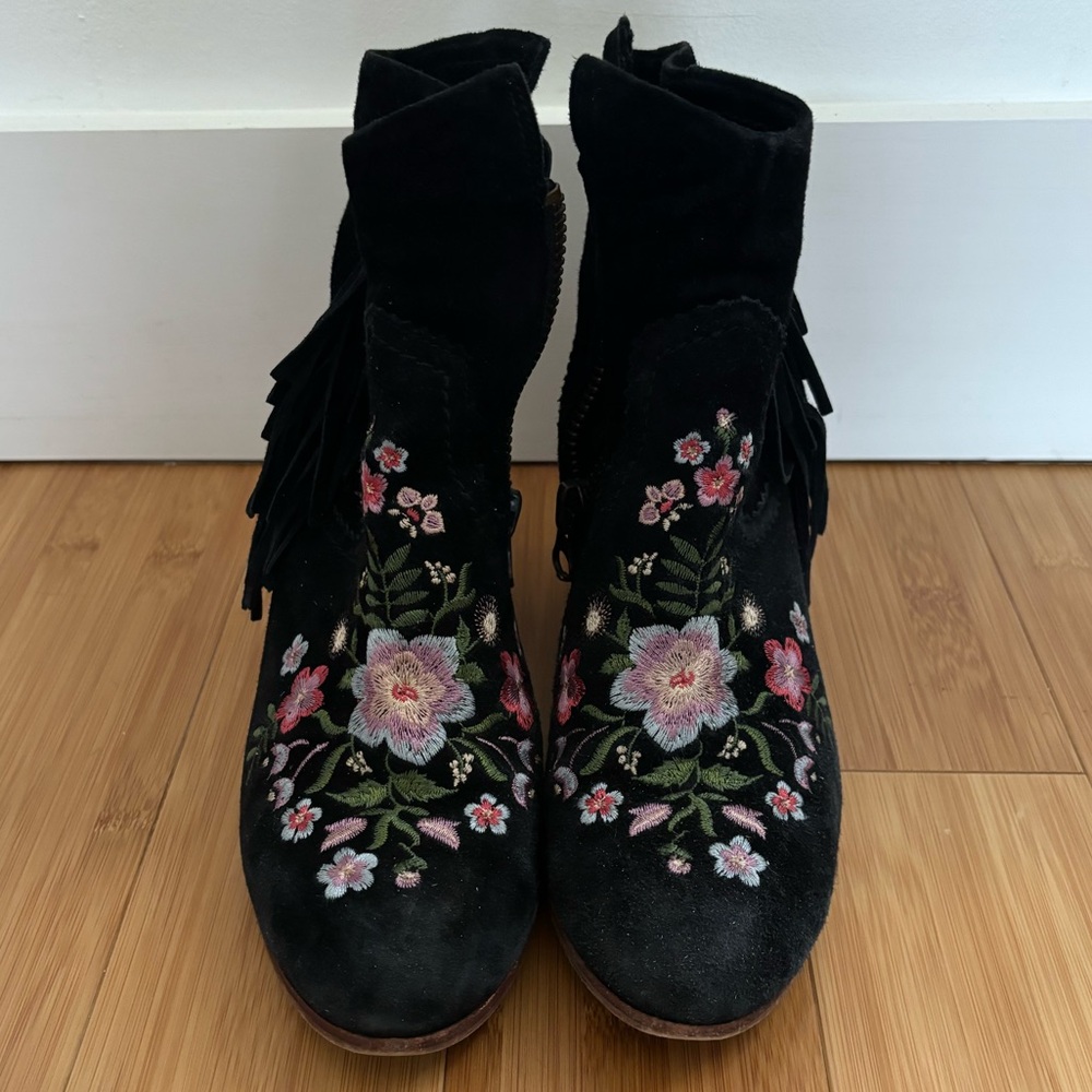 Sam Edelman Booties - Picture 2 of 4
